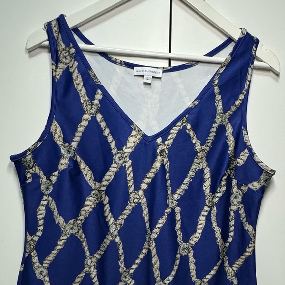 Ala von Auersperg V-neck tank top - Picture 2 of 7